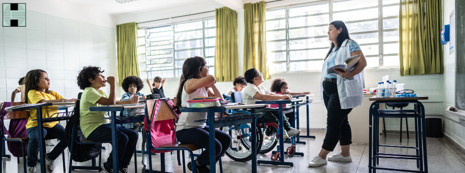 Supporting Students Without IEPs How NY Paraprofessionals Help the Whole Class